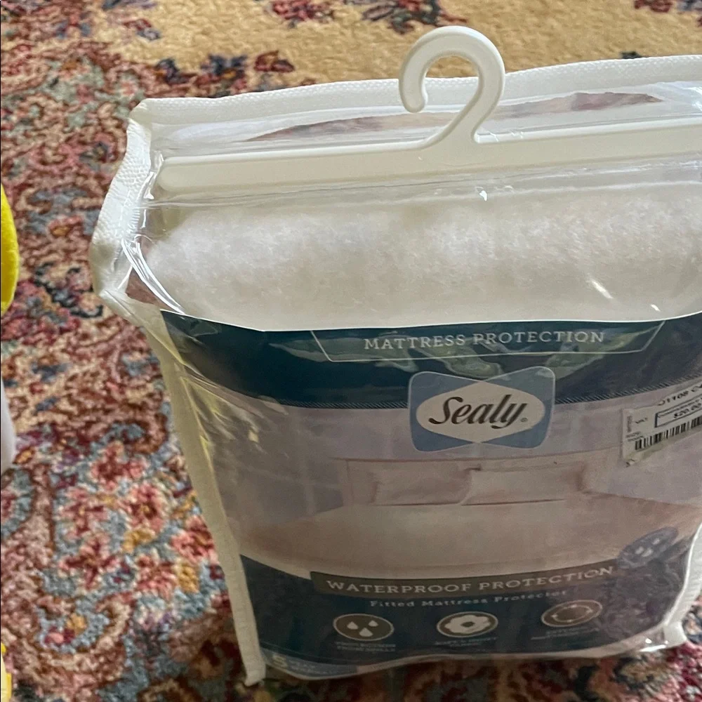 Sealy Waterproof Fitted Mattress Protector - White
